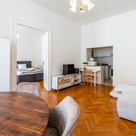 Apartment Vezenska Prága Szoba fotó